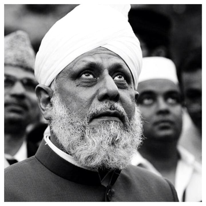 Photo of Mirza Masroor Ahmad