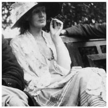 Photo of Virginia Woolf